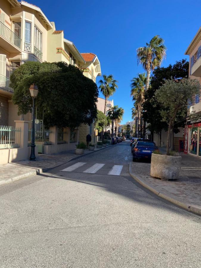 Côtéplage Le Lavandou Extérieur photo
